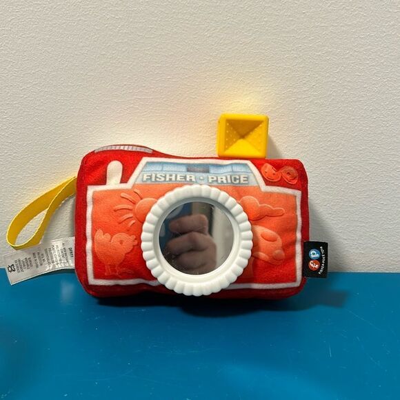 Fisher-Price Super Soft Crinkle Baby Pretend Camera Toy W/ Mirror Lens 2015 EUC - Picture 1 of 3